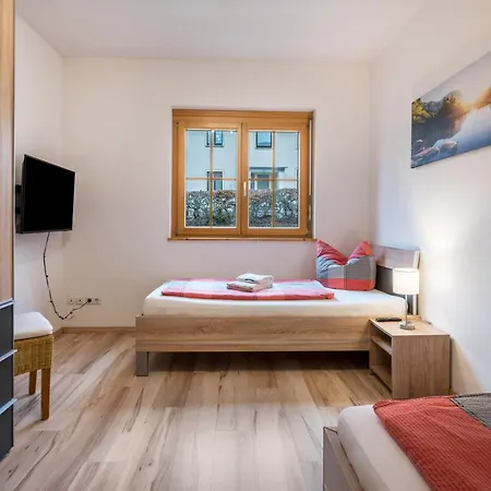 Nr 4 Tannenzapfen Höchenschwand
